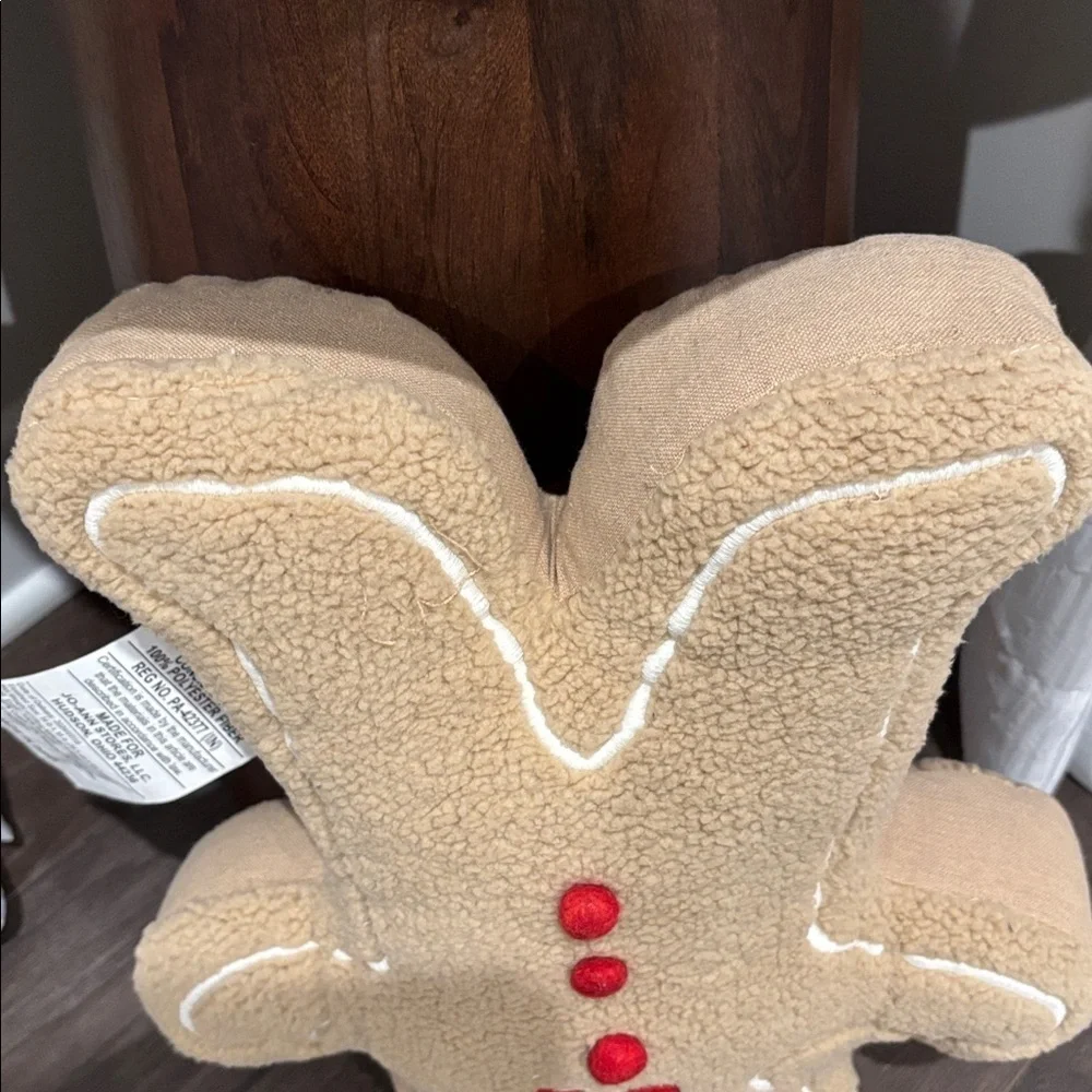 Place & Time  Gingerbread Man Bouclé & cotton  throw, holiday,Christmas,baking